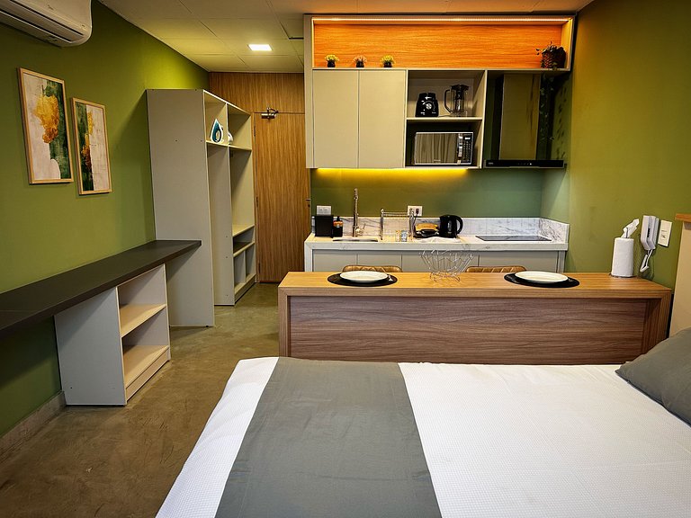 Damani Studios 114