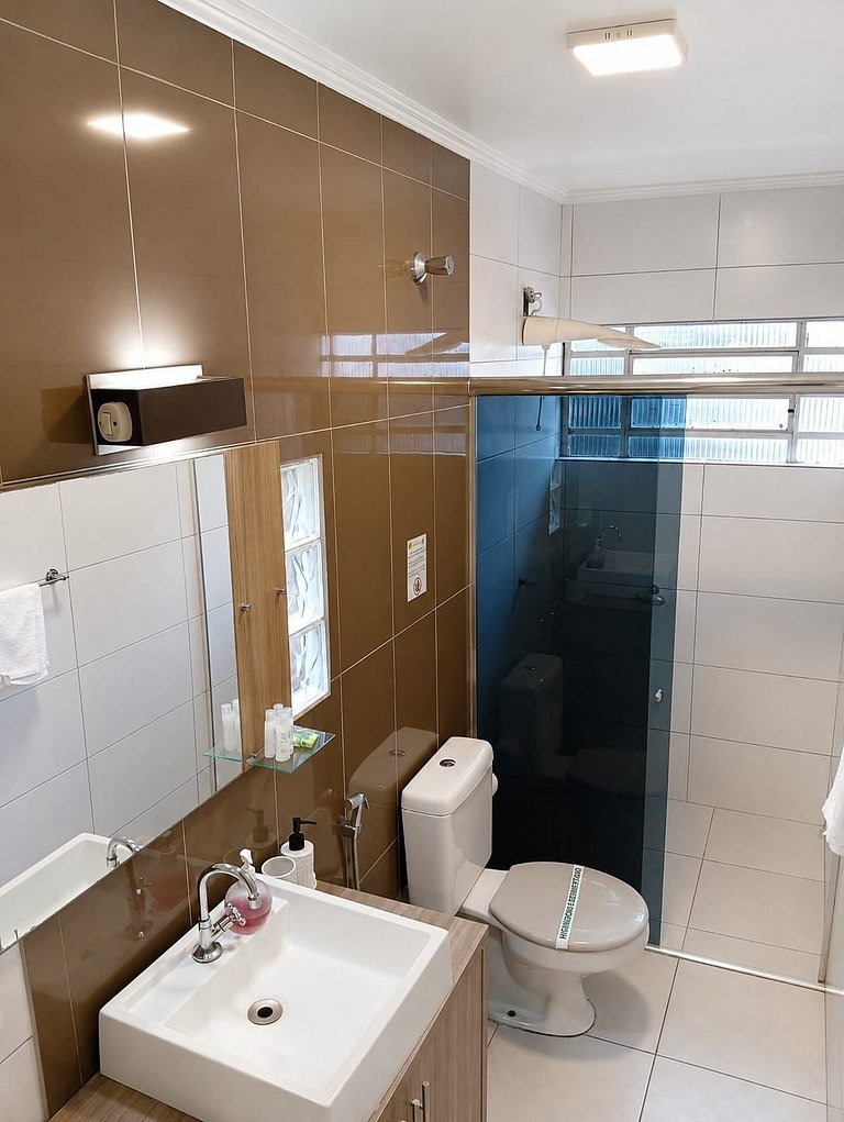 Casa Moderna com Piscina
