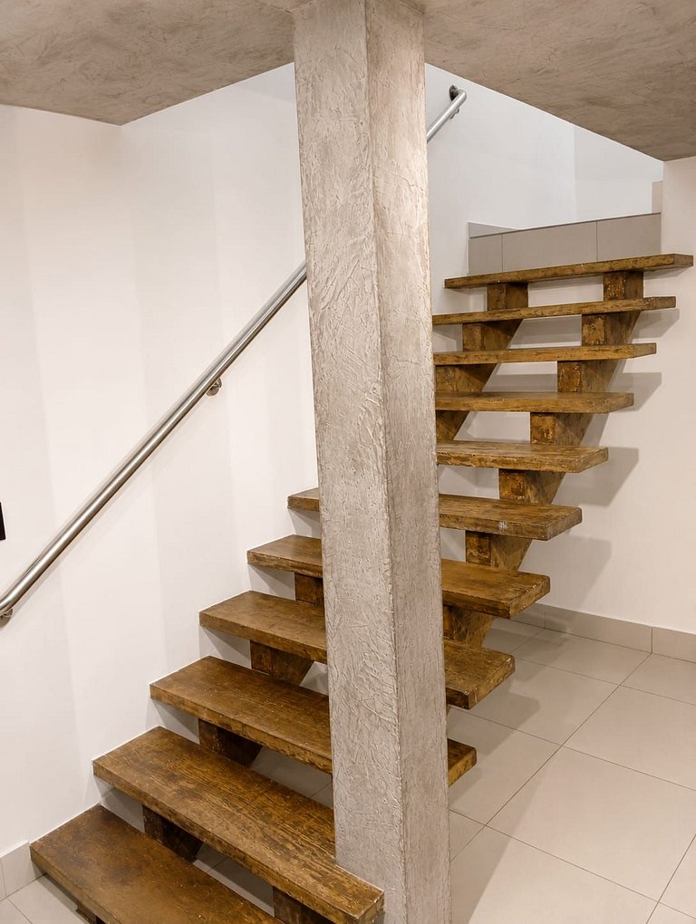 Casa Moderna com Piscina