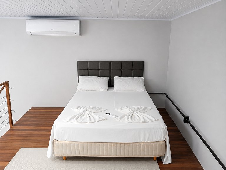 Espaço Moderno com Mezanino