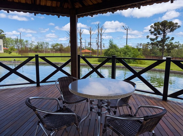 Refúgio Privativo em Foz do Iguaçu | Piscina & Lago