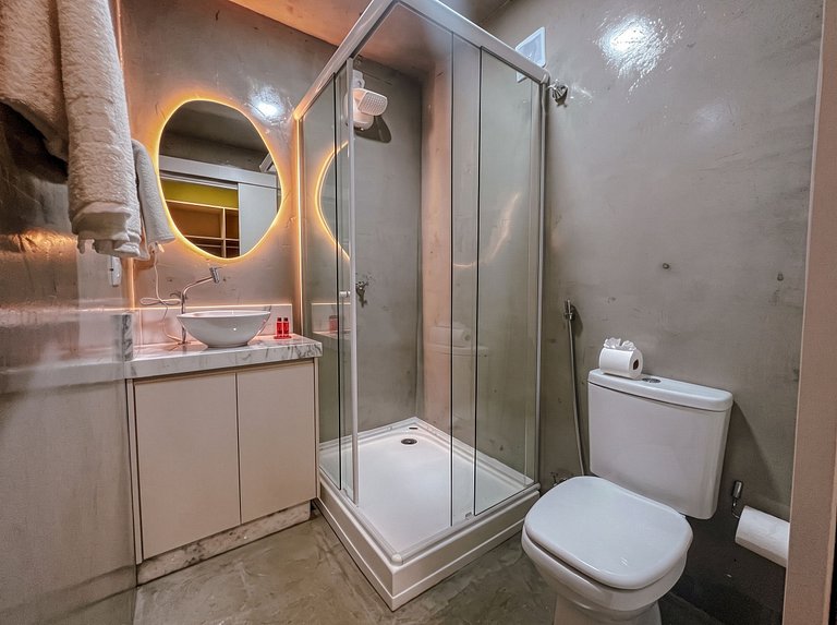 Damani Studios 103