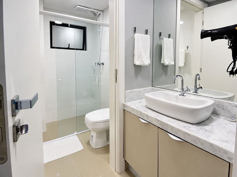 ApartDamani 402