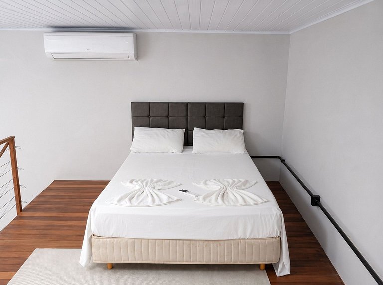 Espaço Moderno com Mezanino